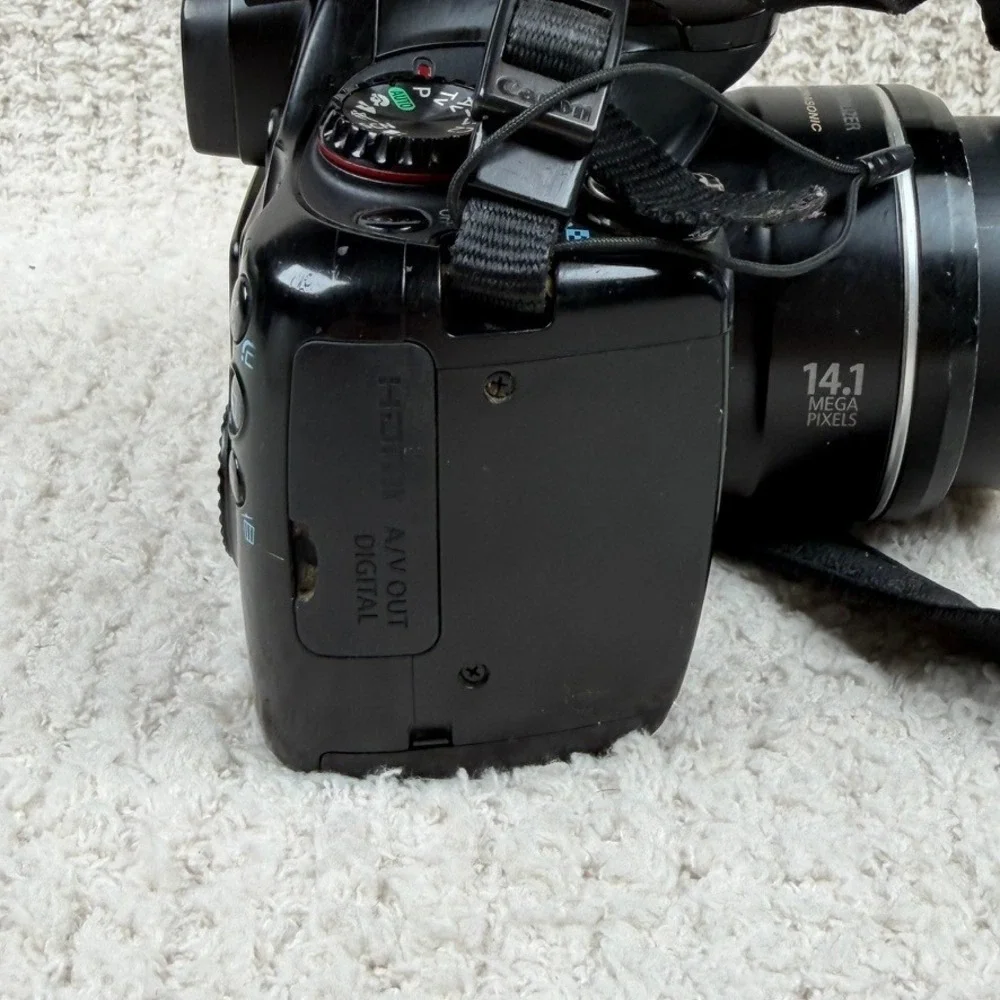 Canon PowerShot SX30 IS 14.1MP Digital Camera 35x Optical Zoom Black PLEASE READ